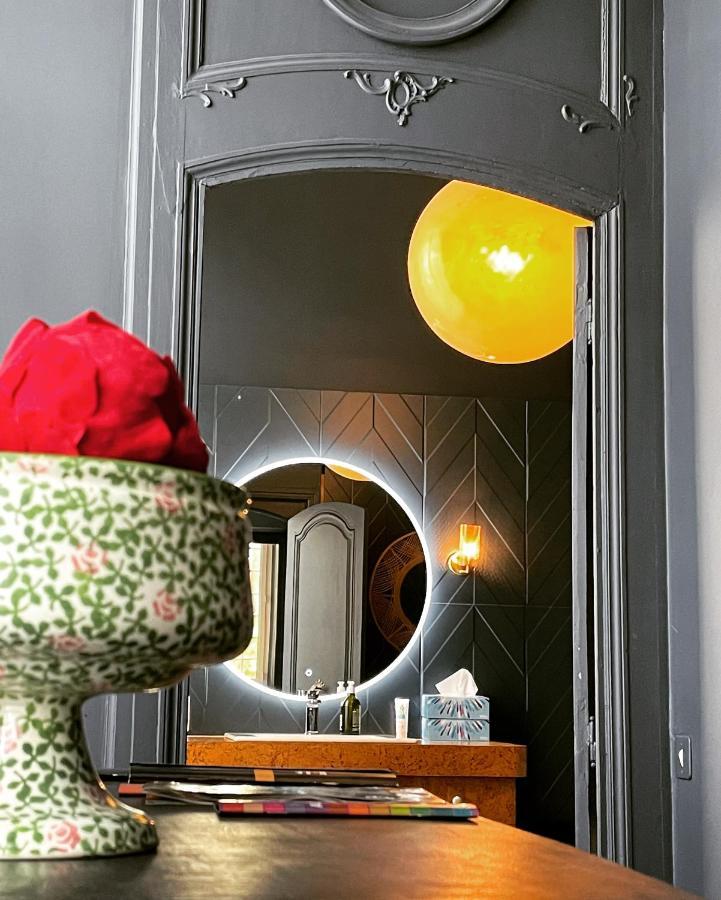 La Maison aux murs anciens et ses chambres Tarbes Extérieur photo