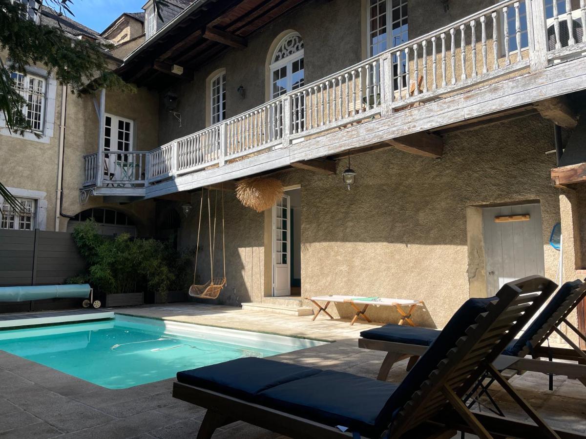La Maison aux murs anciens et ses chambres Tarbes Extérieur photo