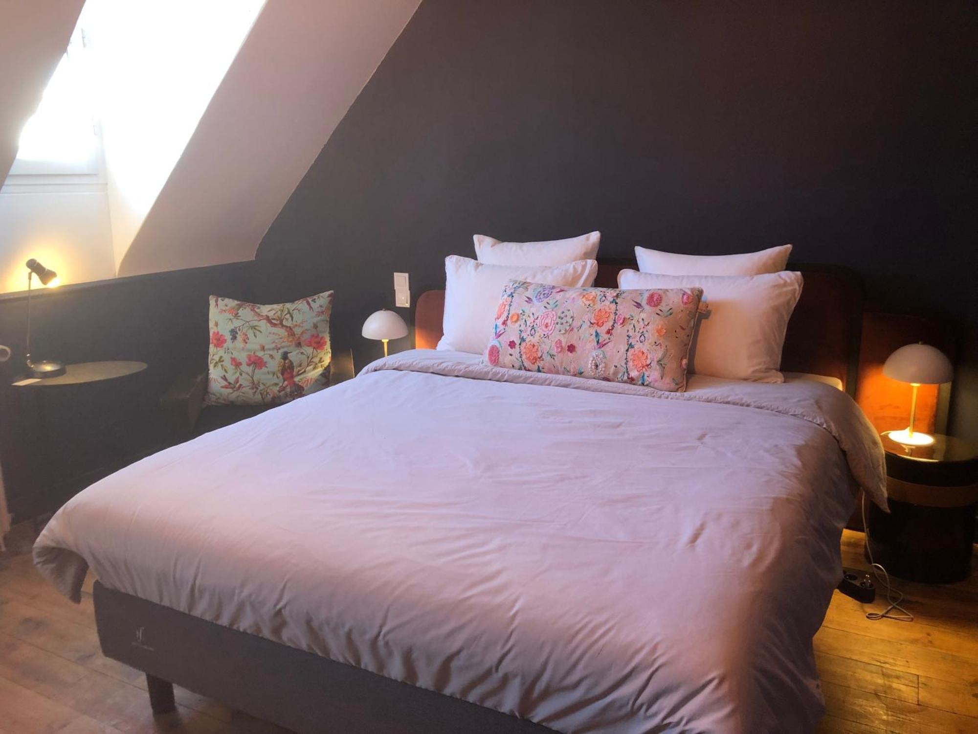 La Maison aux murs anciens et ses chambres Tarbes Extérieur photo